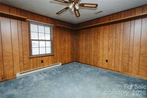205 Bond Street Marion NC 28752
