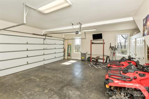 378 Collinsville Road Columbus NC 28722
