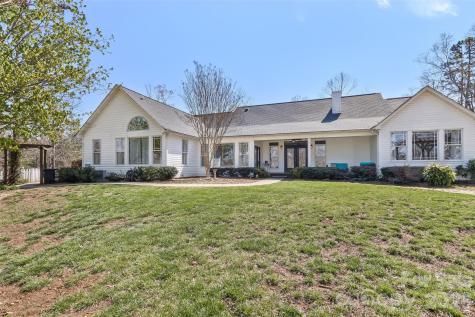 378 Collinsville Road Columbus NC 28722
