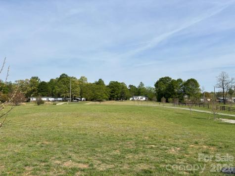 378 Collinsville Road Columbus NC 28722