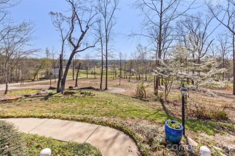 378 Collinsville Road Columbus NC 28722