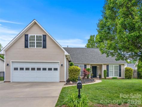 182 Misty Valley Road Fletcher NC 28732
