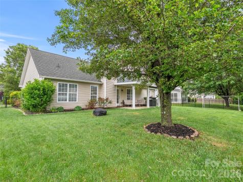 182 Misty Valley Road Fletcher NC 28732