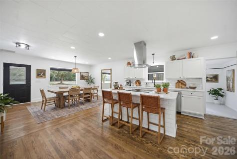 907 Amelia Street Newberry SC 29108