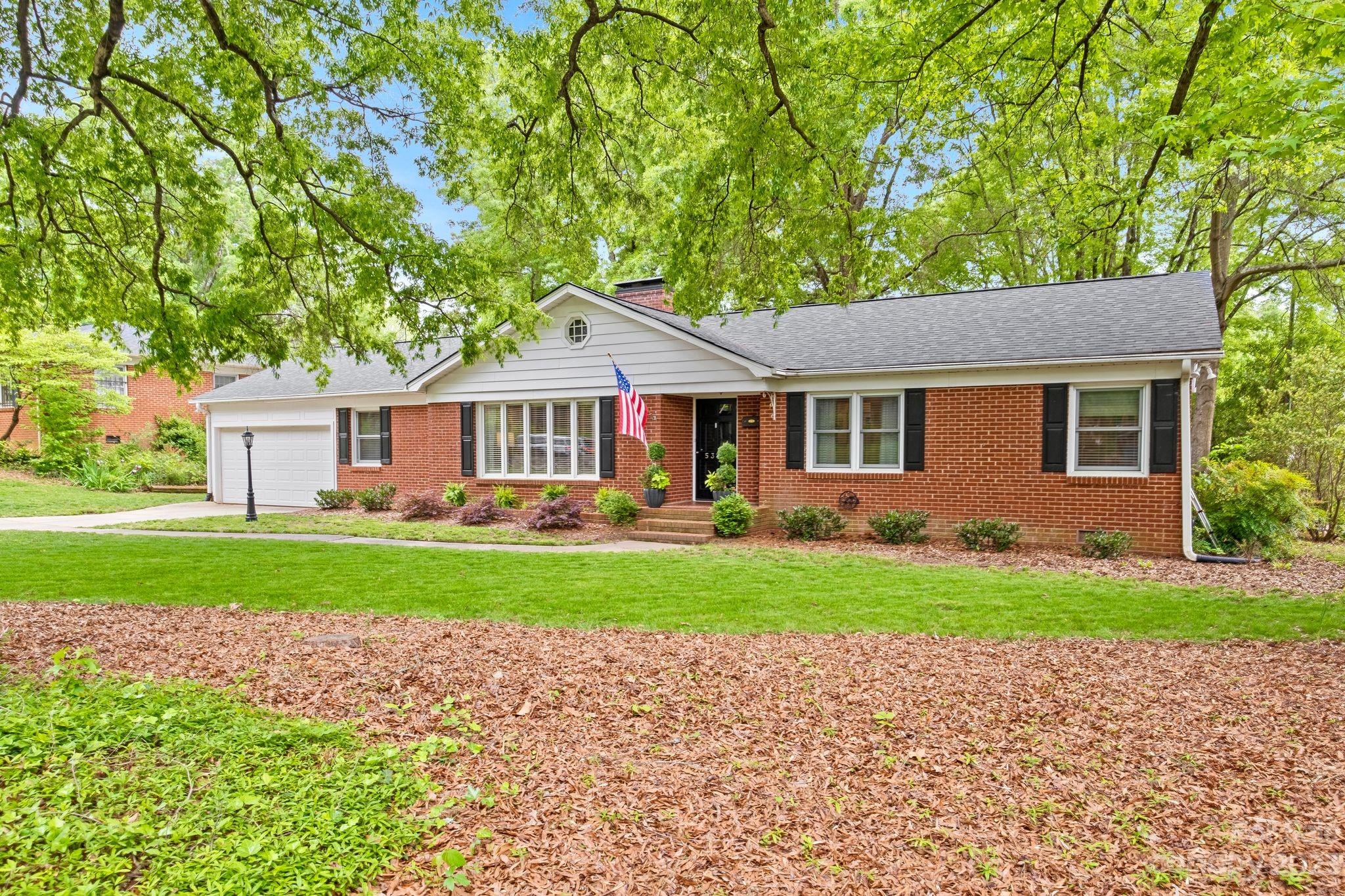5318 Robinhood Road Charlotte NC 28211