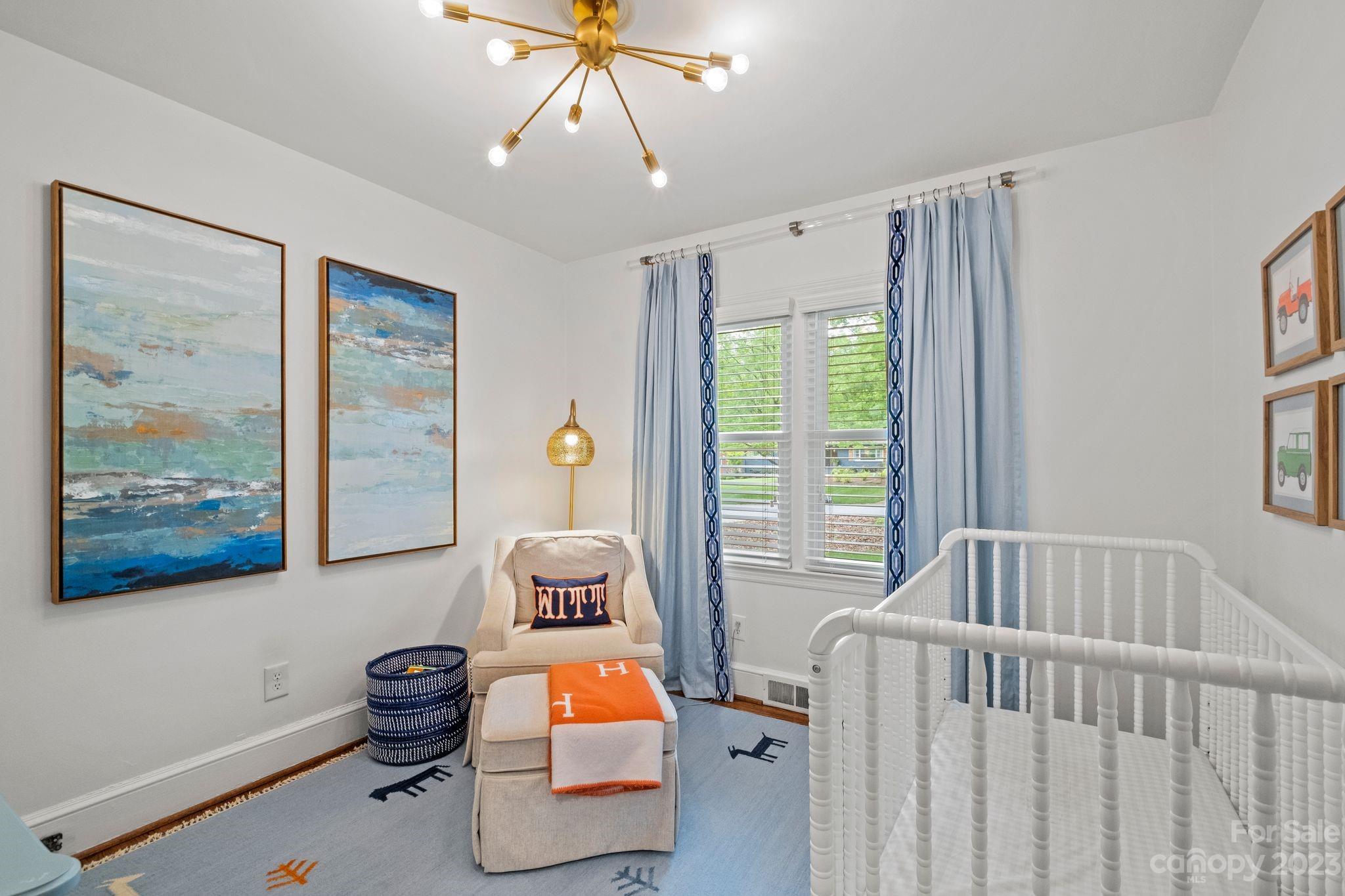 5318 Robinhood Road Charlotte NC 28211