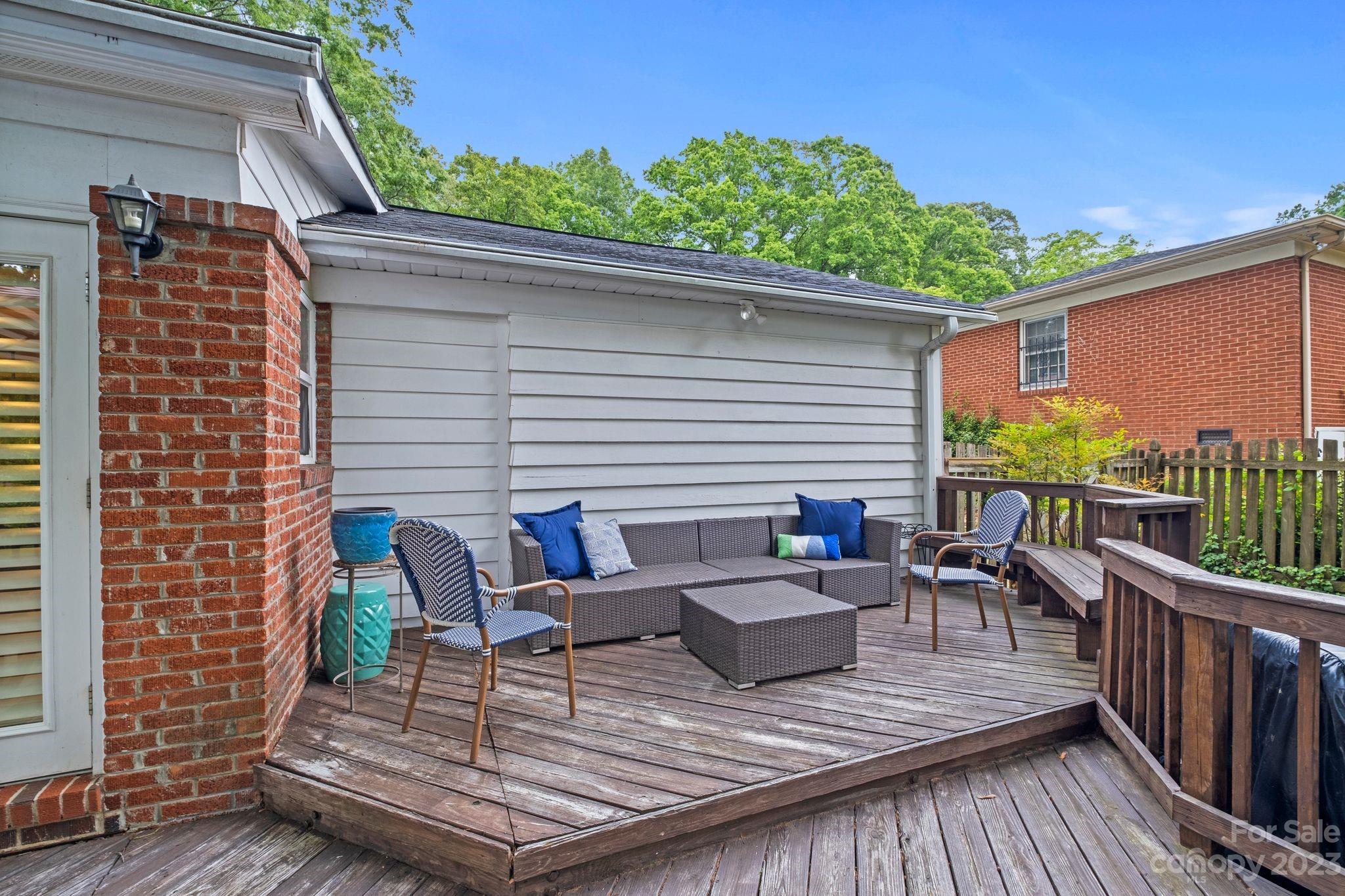 5318 Robinhood Road Charlotte NC 28211