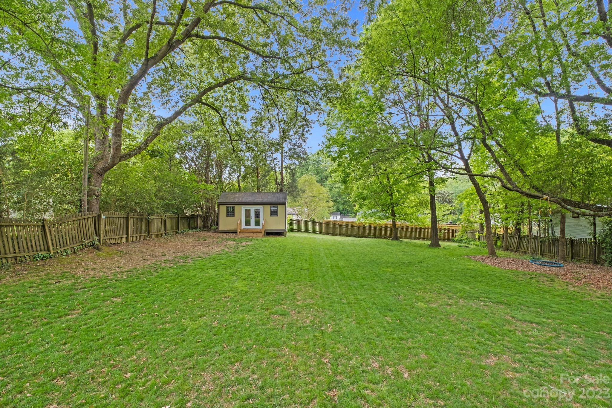 5318 Robinhood Road Charlotte NC 28211
