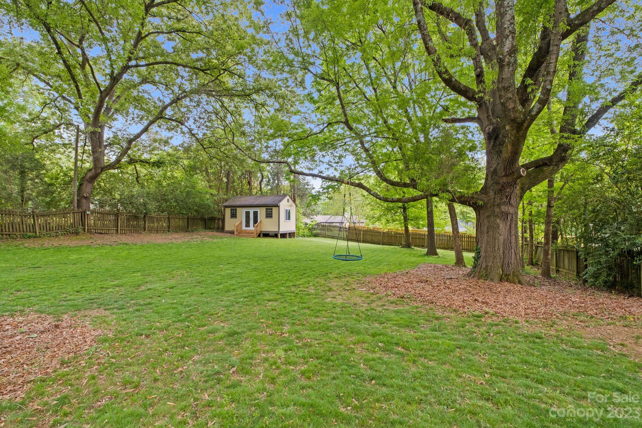 5318 Robinhood Road Charlotte NC 28211