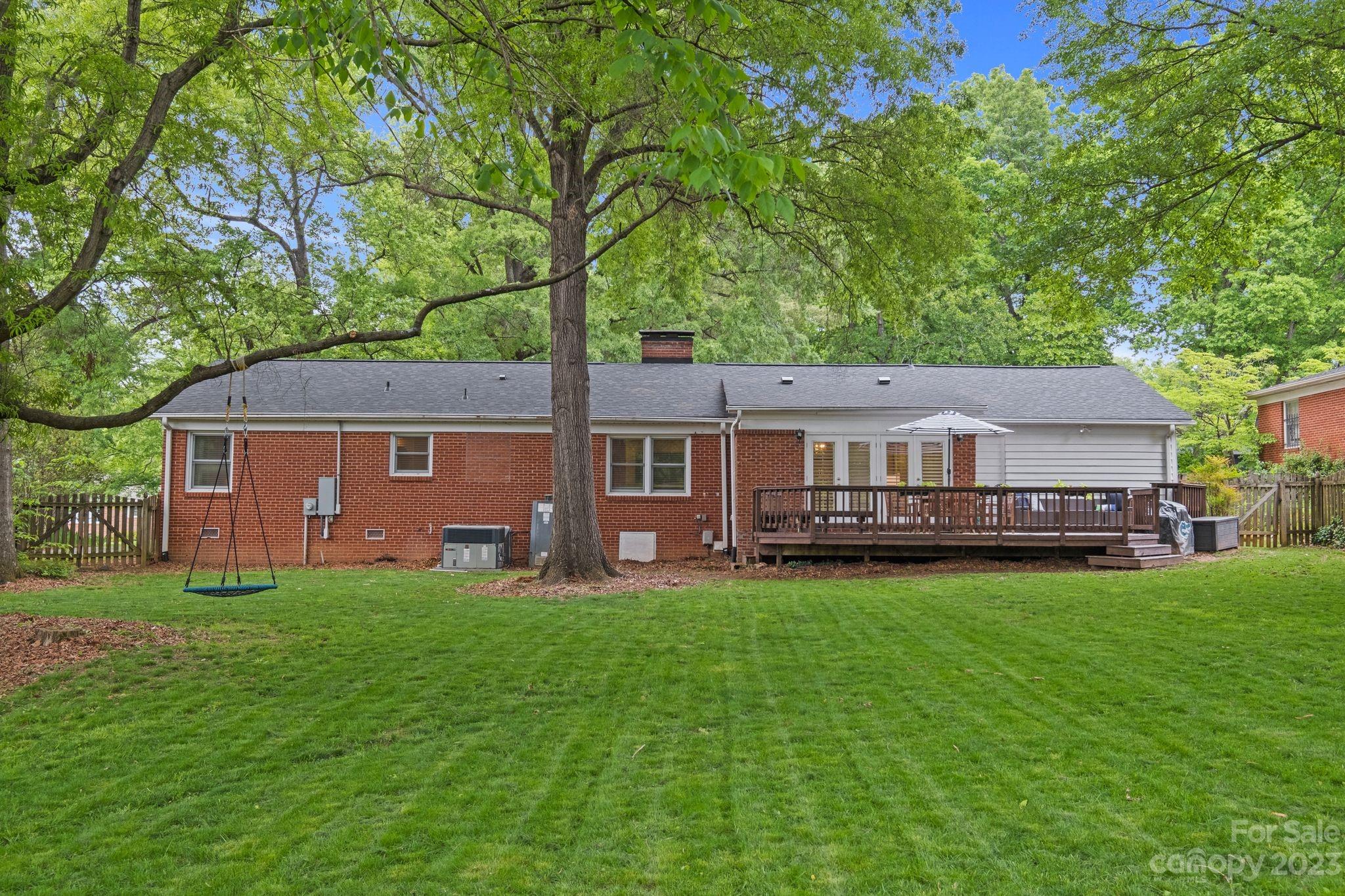 5318 Robinhood Road Charlotte NC 28211