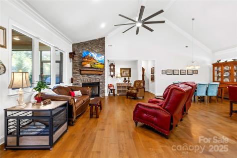 1140 Golden Hill Lane Denver NC 28037