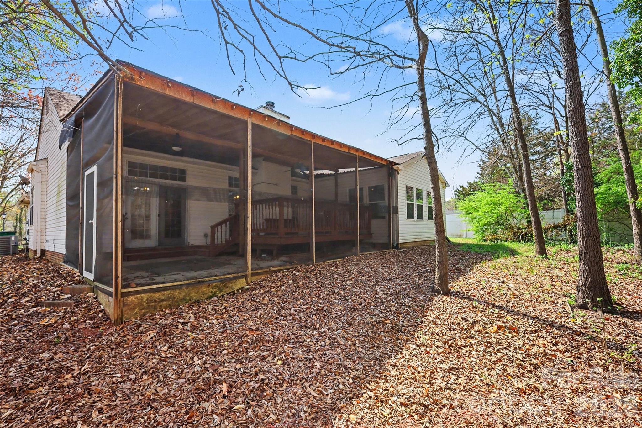 2008 Sloan Drive Charlotte NC 28208