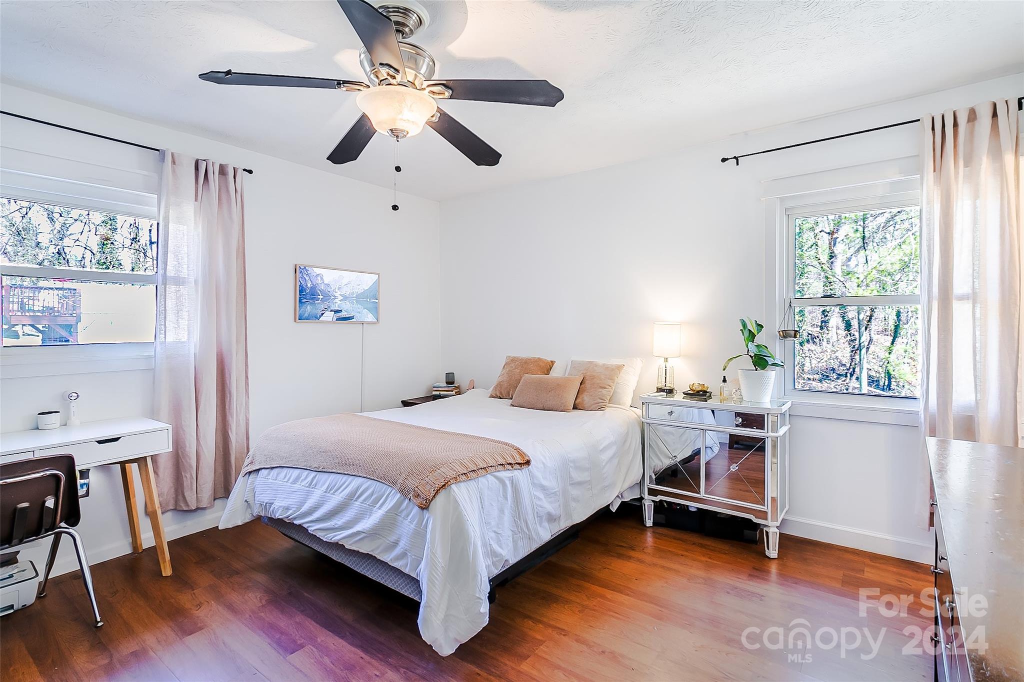 24 Lancelot Lane Asheville NC 28806