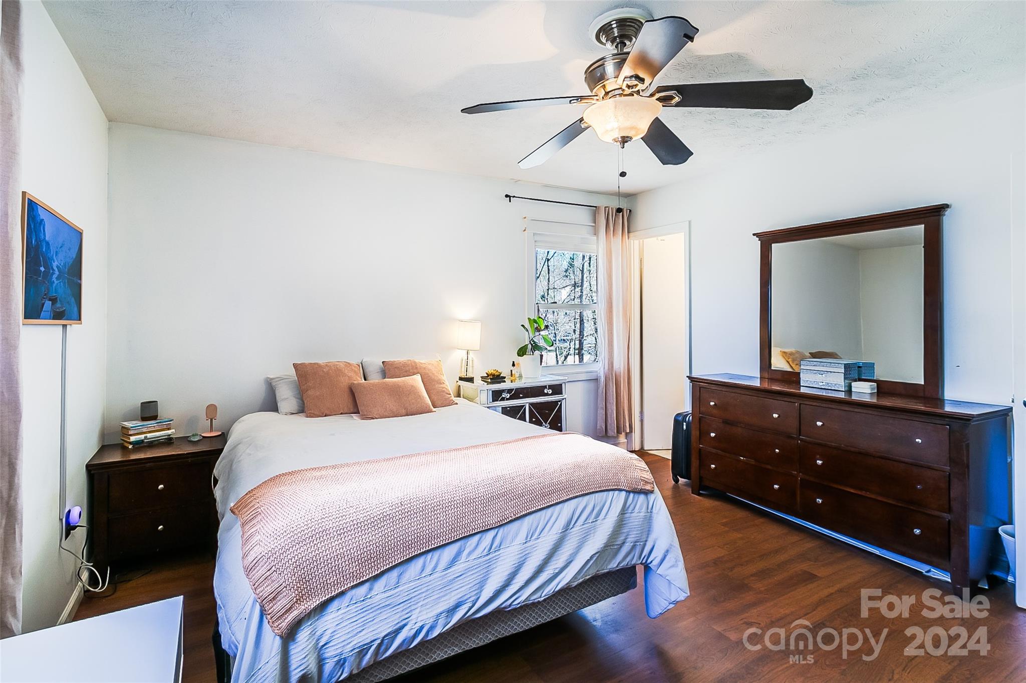 24 Lancelot Lane Asheville NC 28806