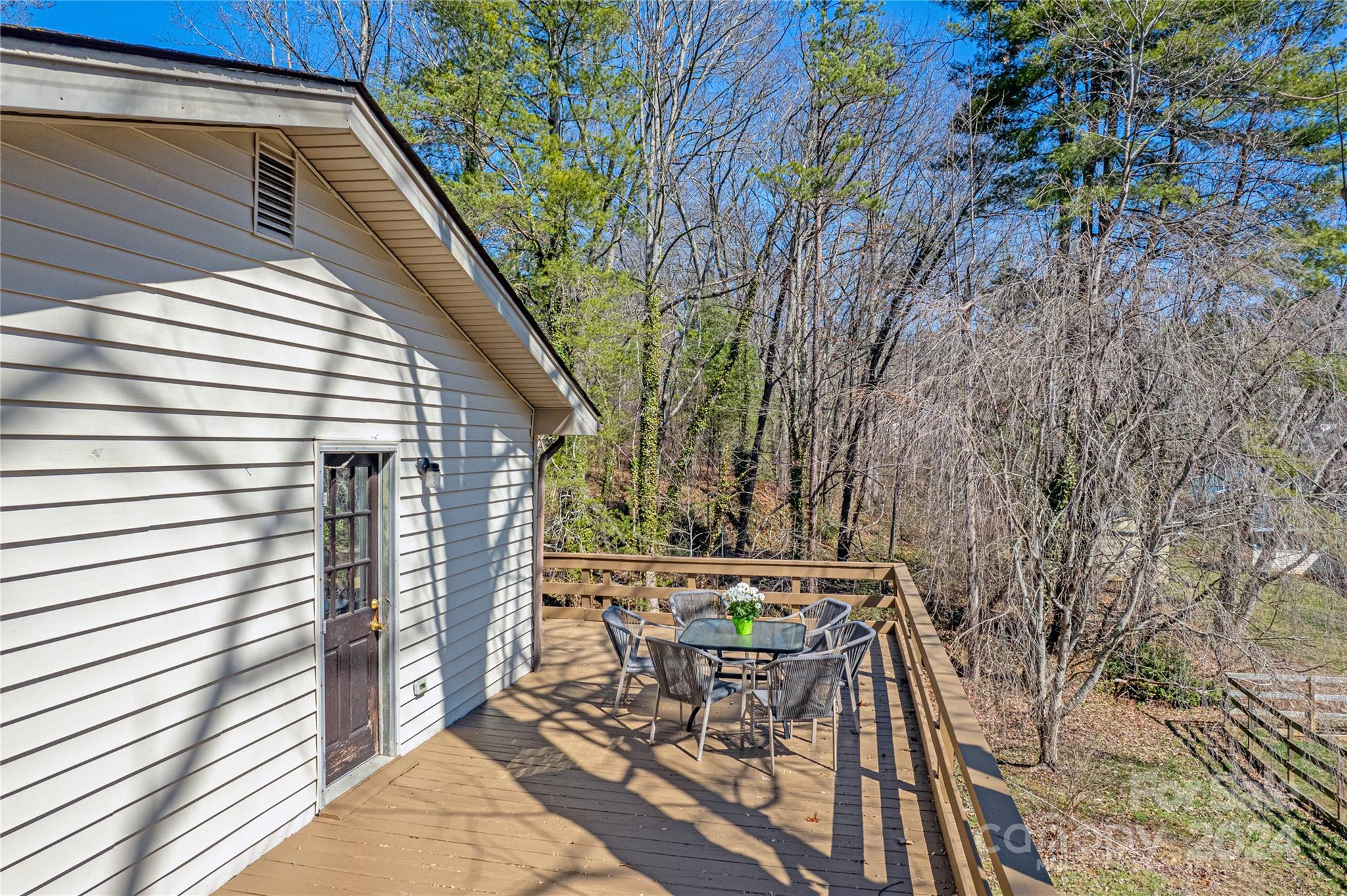 24 Lancelot Lane Asheville NC 28806