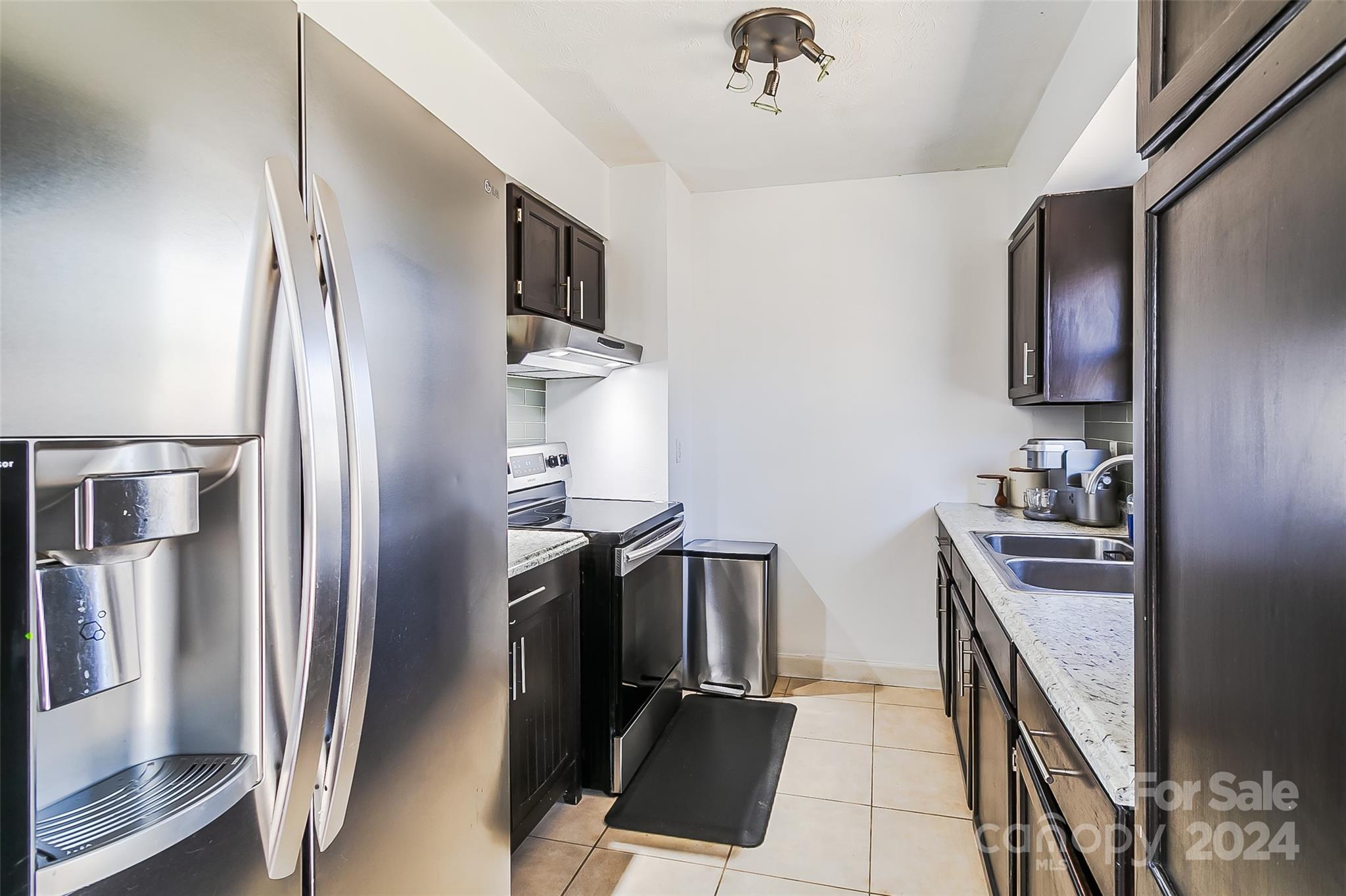24 Lancelot Lane Asheville NC 28806