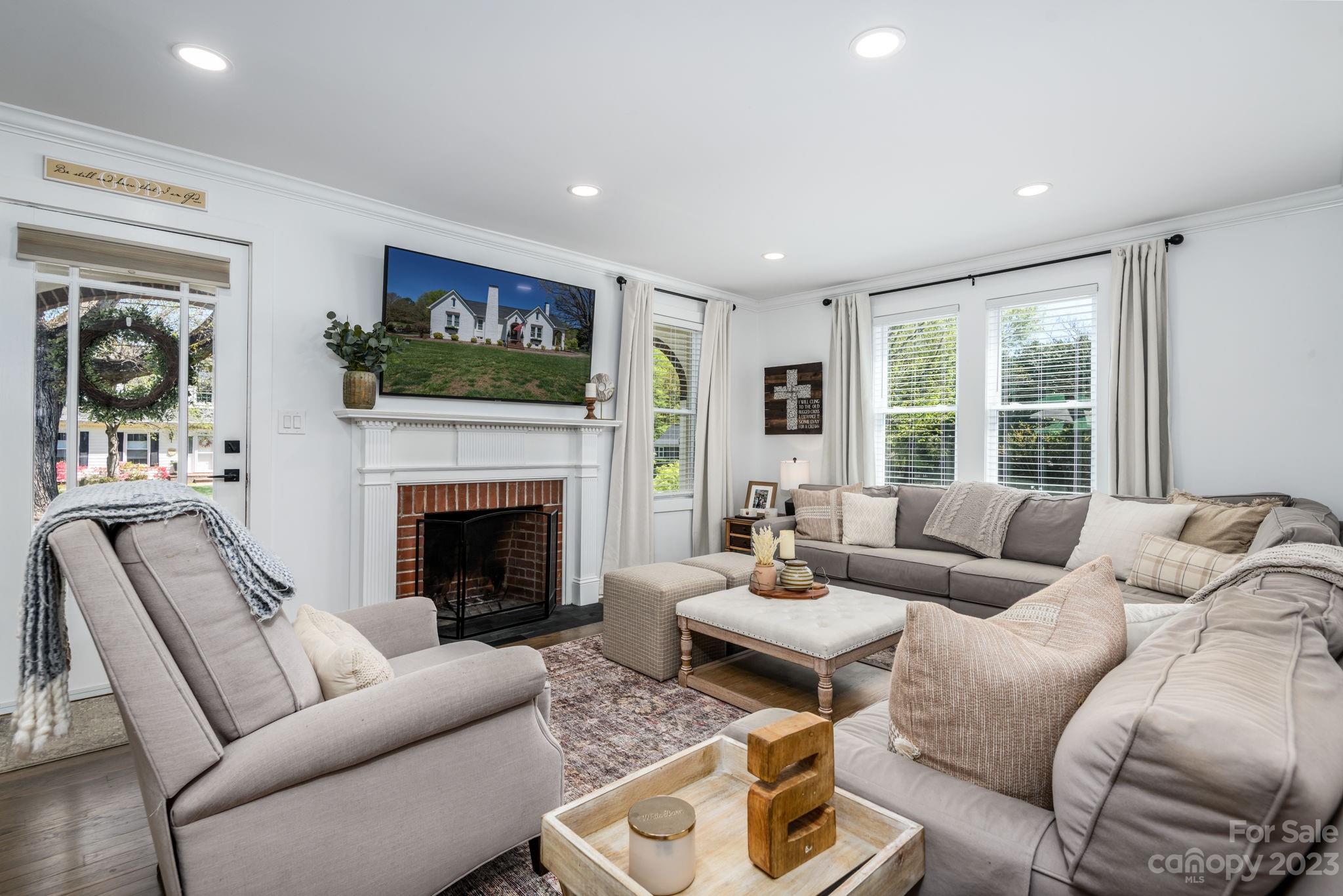 1006 12th Avenue NW Hickory NC 28601