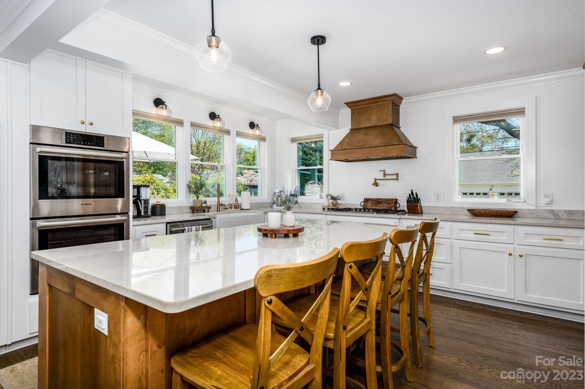 1006 12th Avenue NW Hickory NC 28601