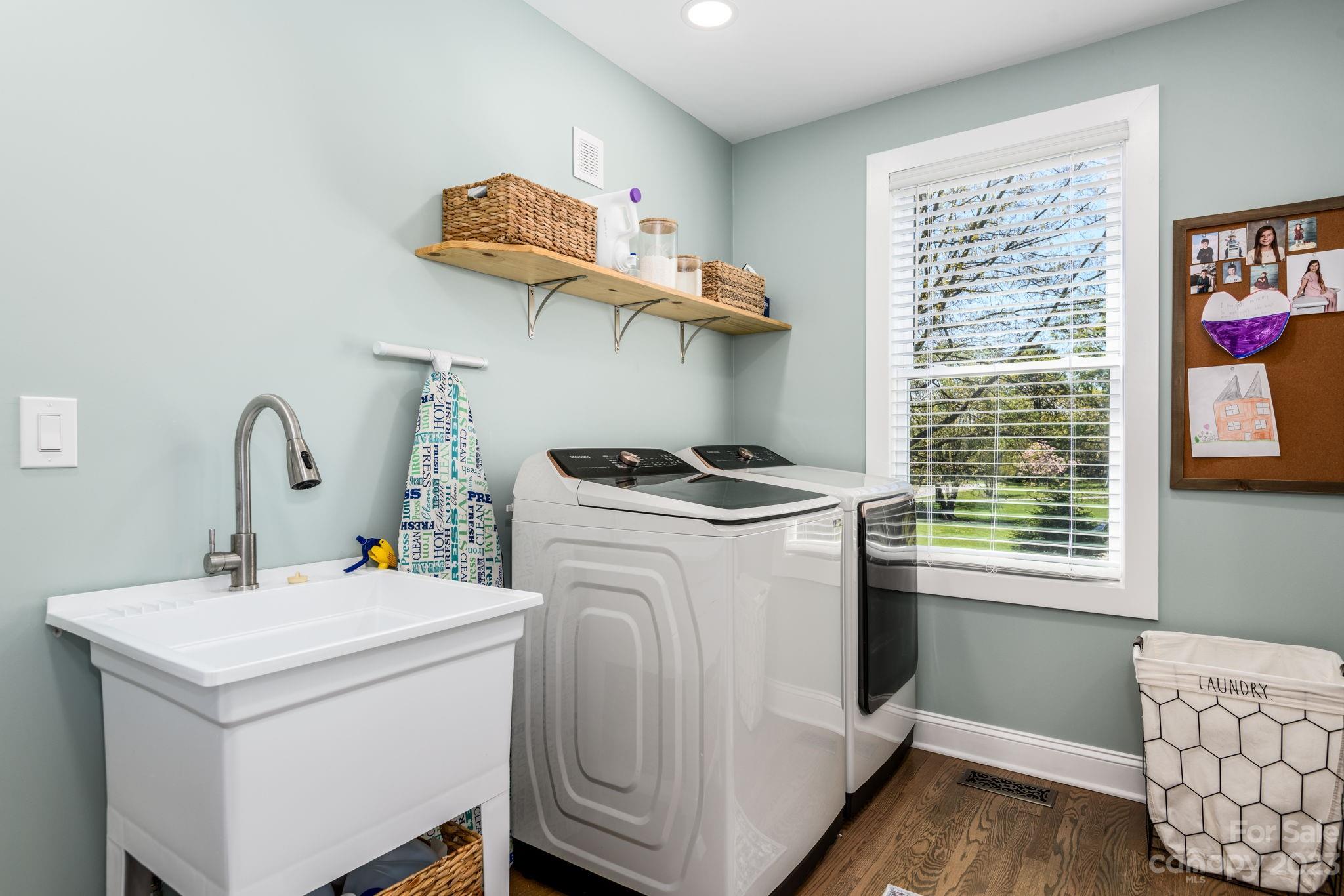 1006 12th Avenue NW Hickory NC 28601