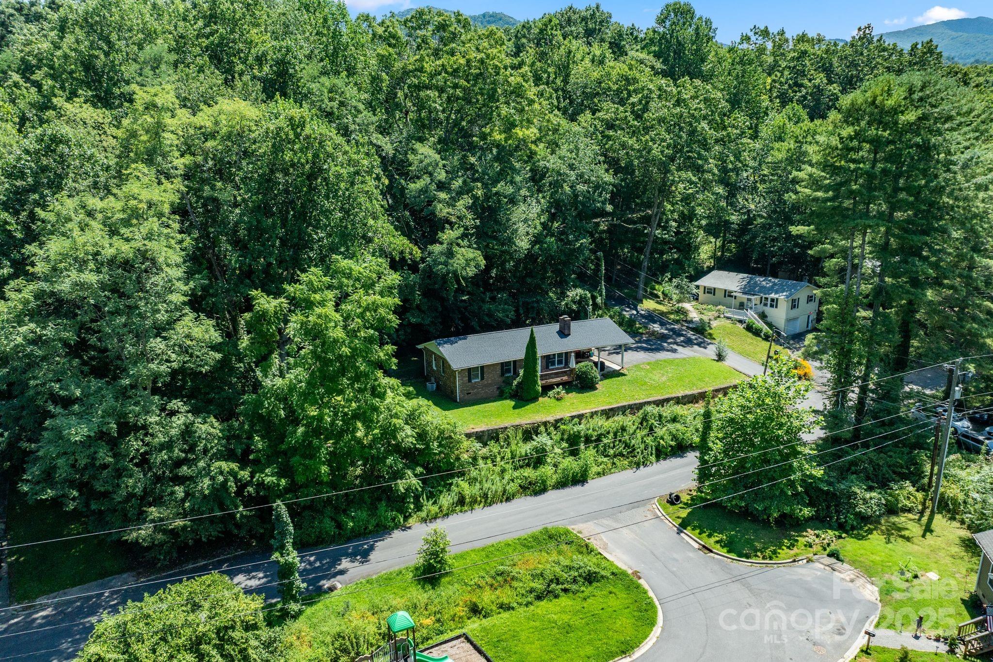 11 Stonecrest Heights Waynesville NC 28786
