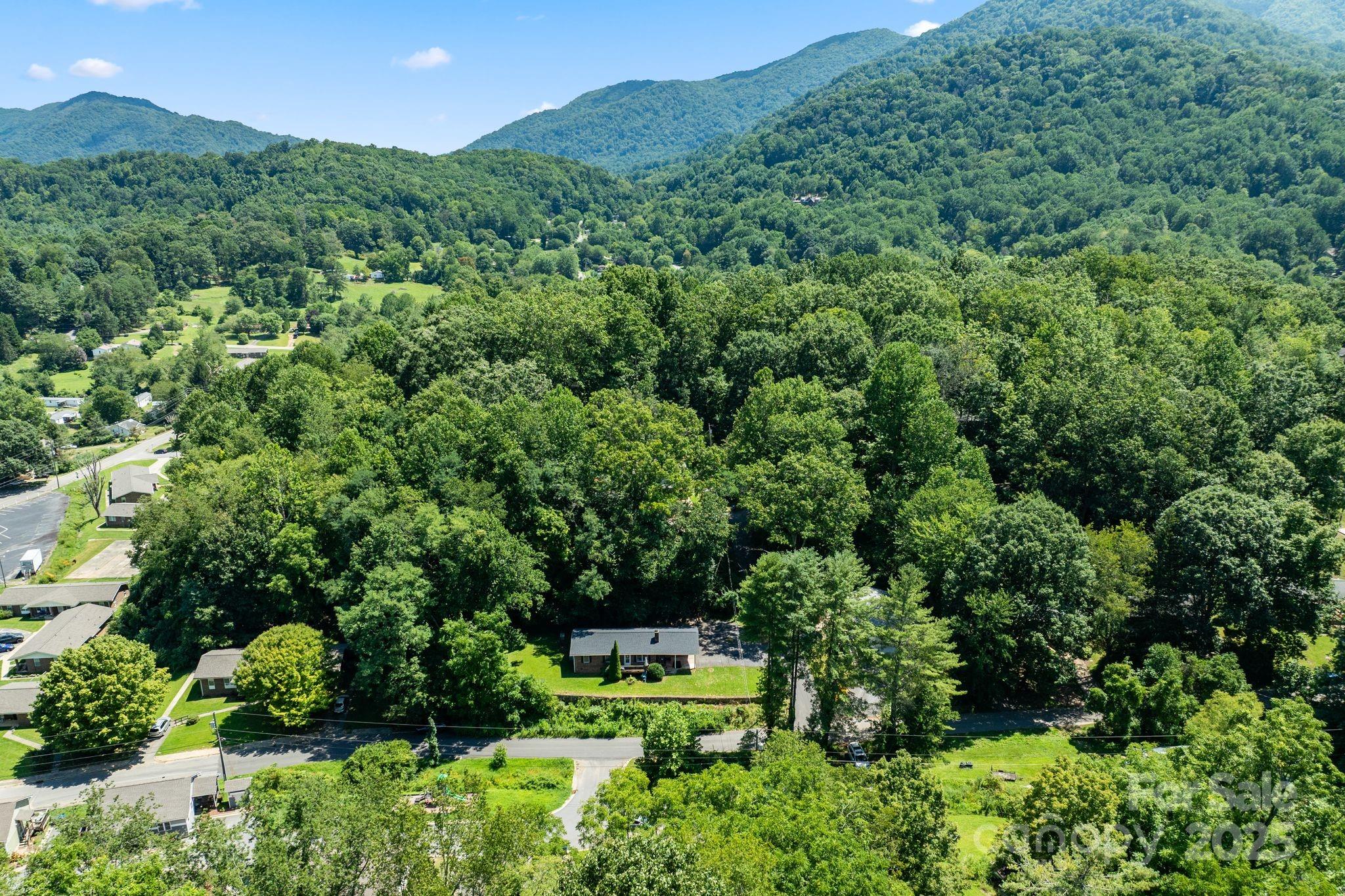 11 Stonecrest Heights Waynesville NC 28786