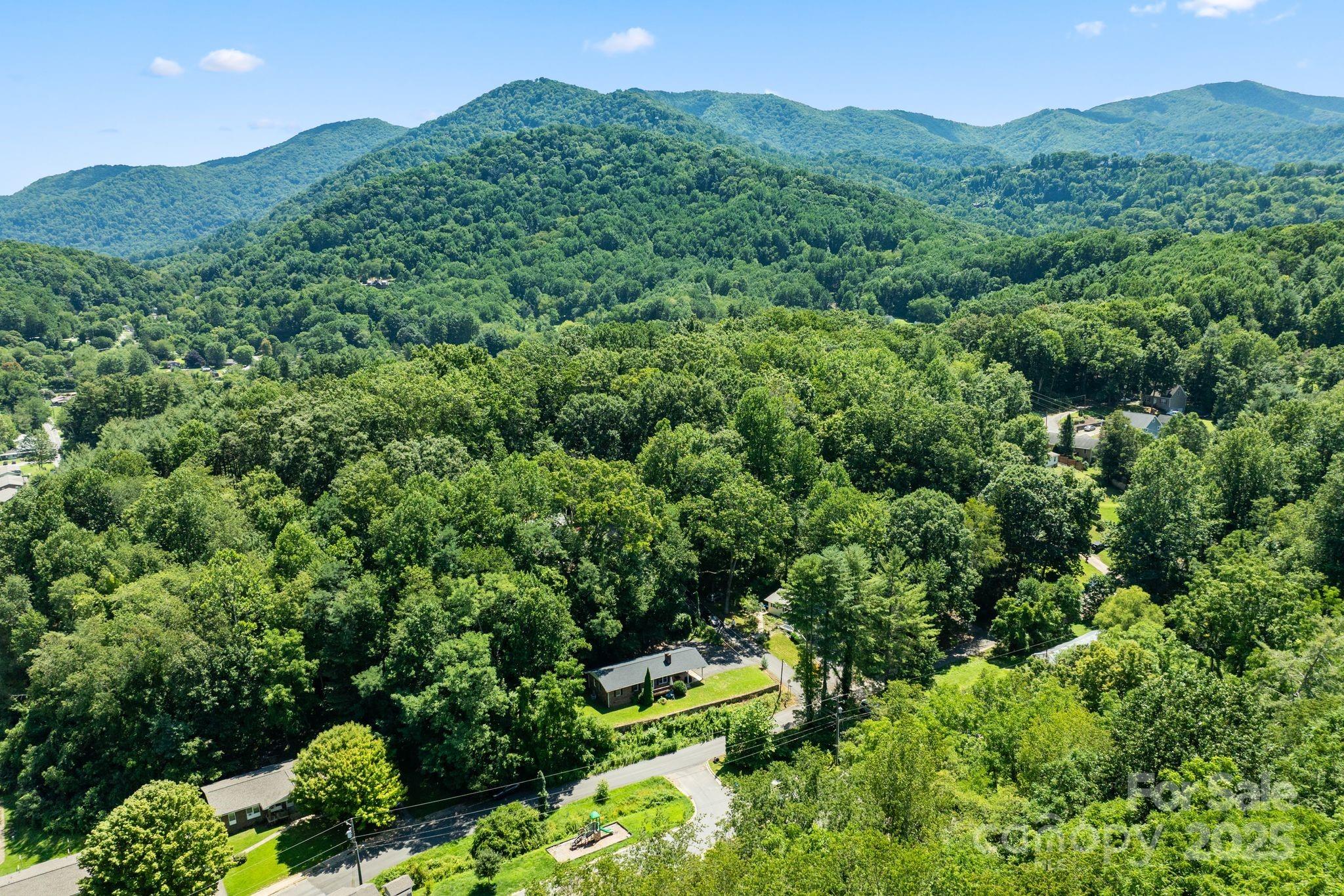 11 Stonecrest Heights Waynesville NC 28786