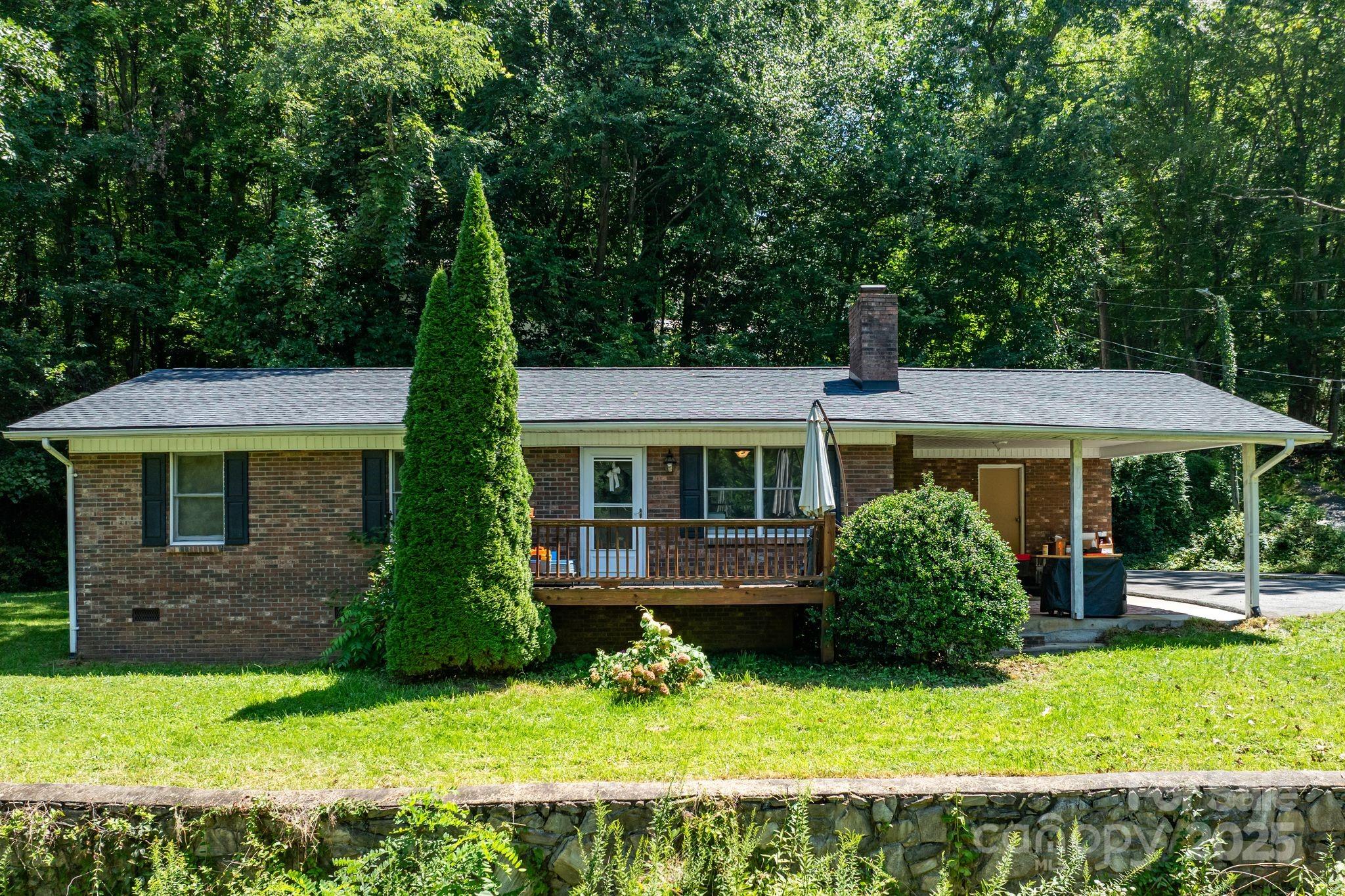 11 Stonecrest Heights Waynesville NC 28786