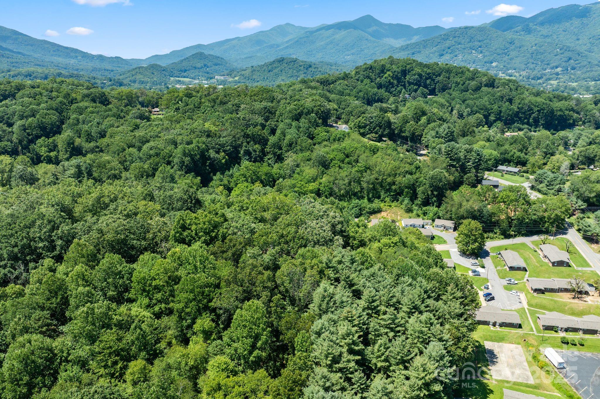 11 Stonecrest Heights Waynesville NC 28786