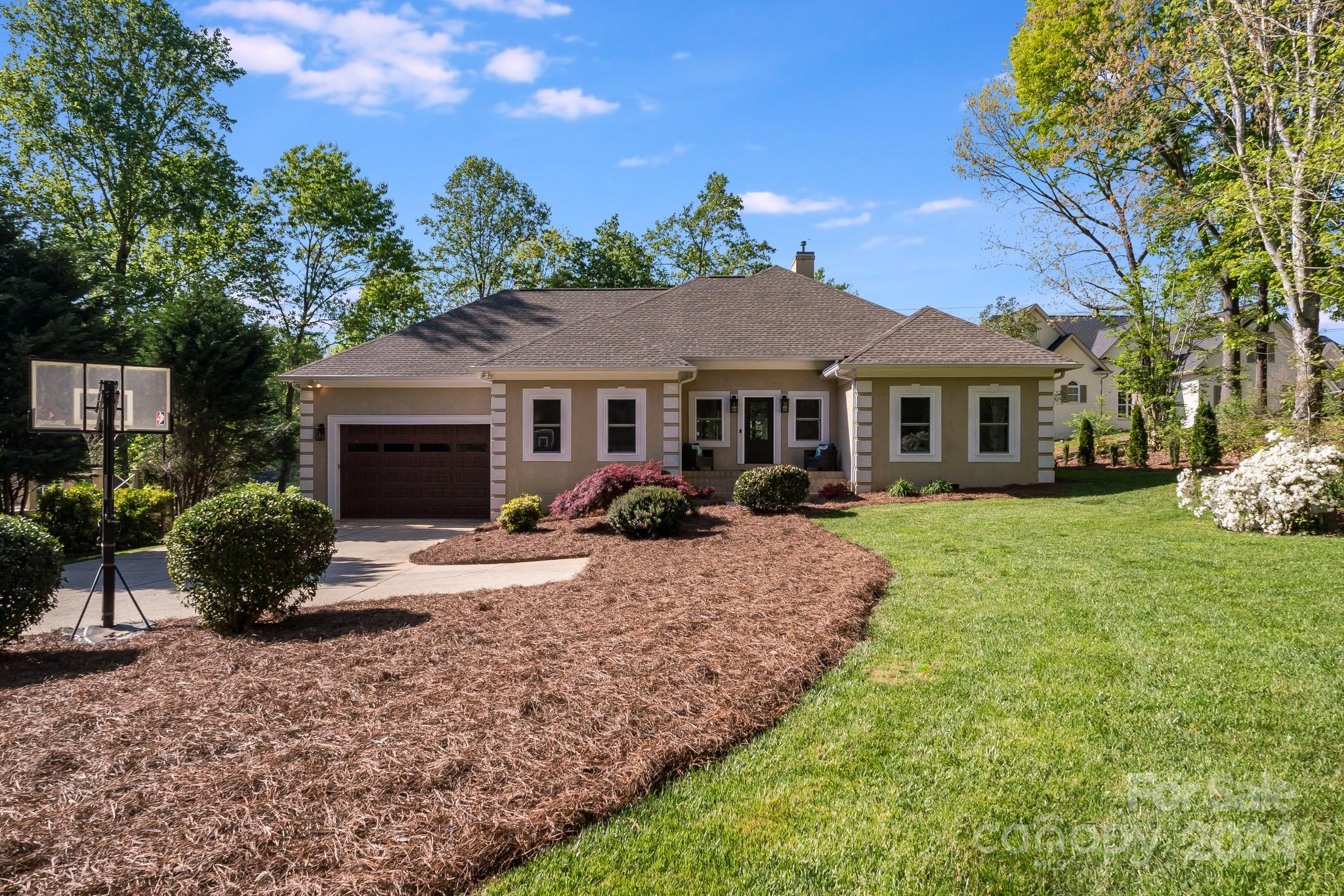 5219 Mountain Point Lane Charlotte NC 28216