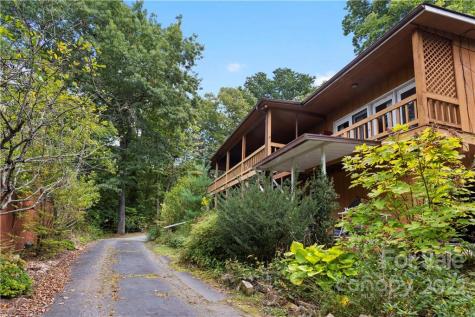 140 Holly Street Black Mountain NC 28711