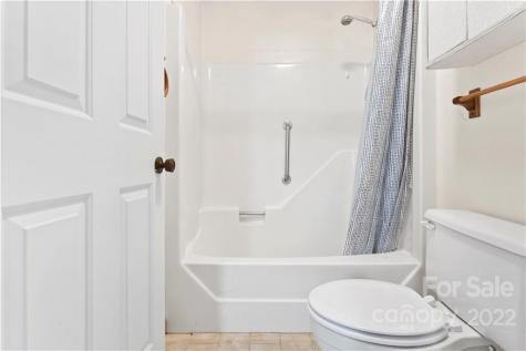 140 Holly Street Black Mountain NC 28711