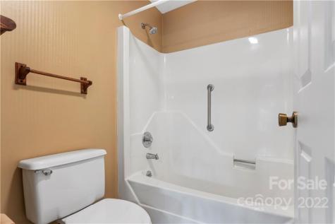 140 Holly Street Black Mountain NC 28711