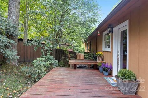140 Holly Street Black Mountain NC 28711