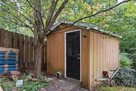 140 Holly Street Black Mountain NC 28711