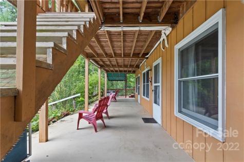 140 Holly Street Black Mountain NC 28711