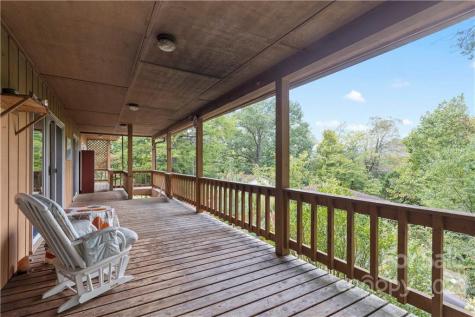 140 Holly Street Black Mountain NC 28711