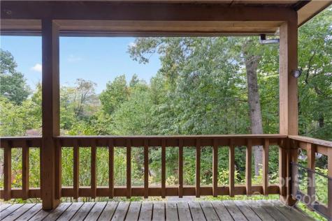 140 Holly Street Black Mountain NC 28711