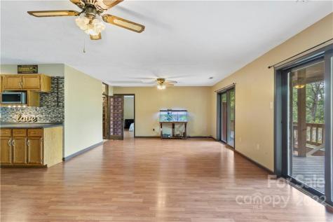 140 Holly Street Black Mountain NC 28711