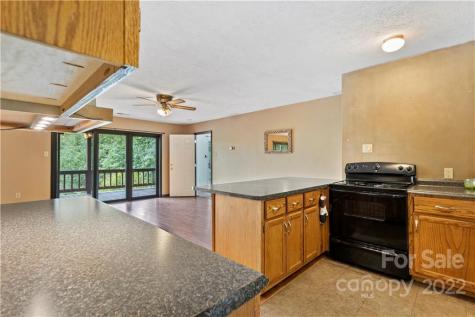 140 Holly Street Black Mountain NC 28711