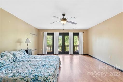 140 Holly Street Black Mountain NC 28711