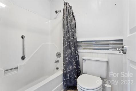 140 Holly Street Black Mountain NC 28711