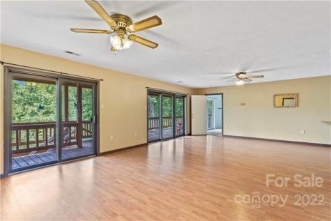 140 Holly Street Black Mountain NC 28711