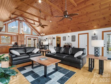 462 Little Mountain Road Bakersville NC 28705
