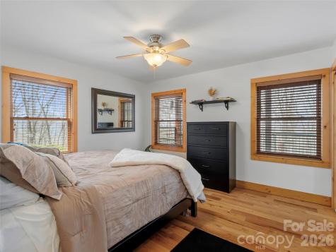 462 Little Mountain Road Bakersville NC 28705