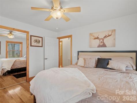 462 Little Mountain Road Bakersville NC 28705