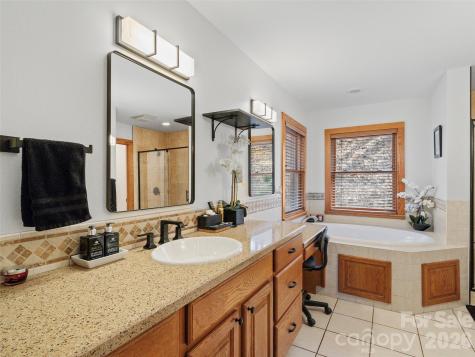 462 Little Mountain Road Bakersville NC 28705