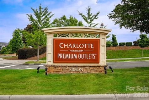 6153 Bridle Creek Drive Charlotte NC 28214