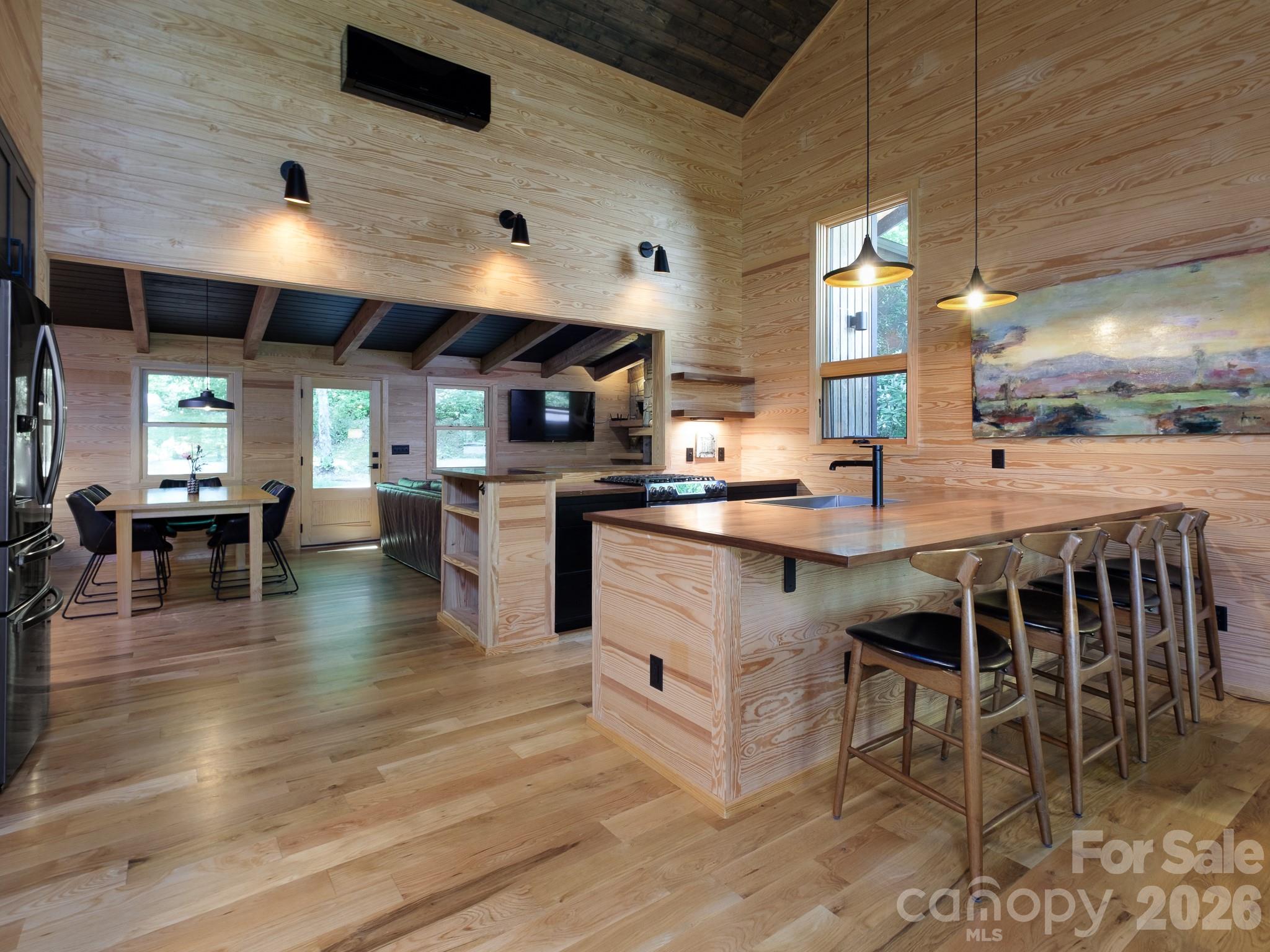212 SE Shore Drive Lake Toxaway NC 28747