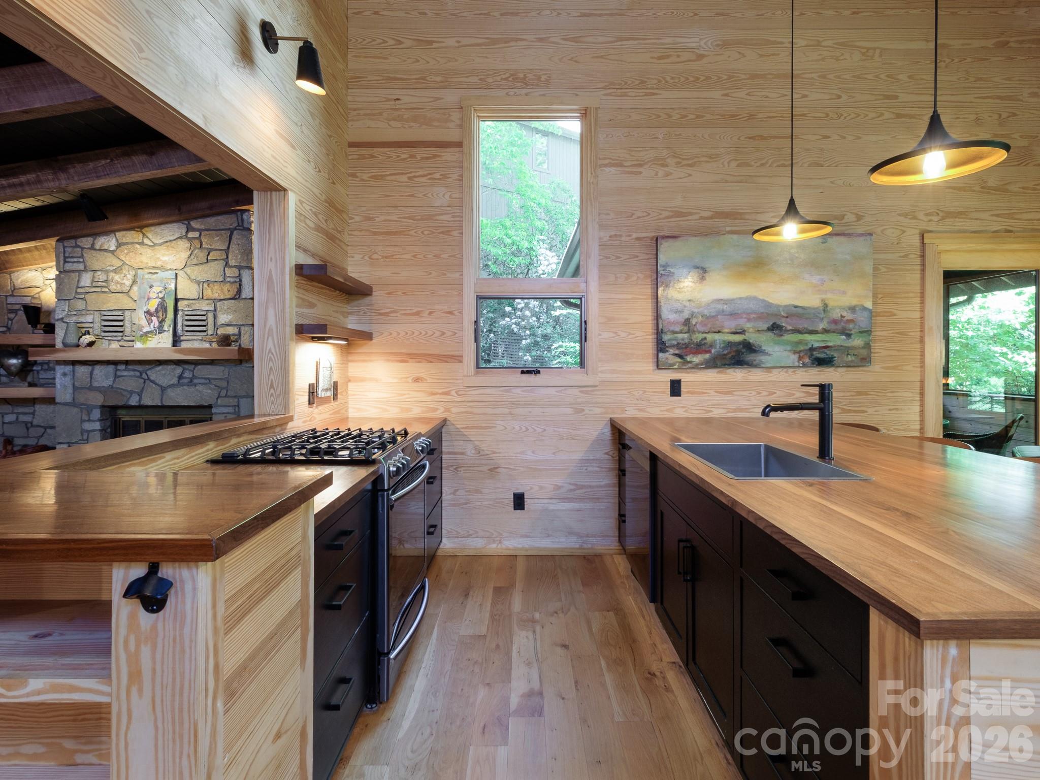 212 SE Shore Drive Lake Toxaway NC 28747