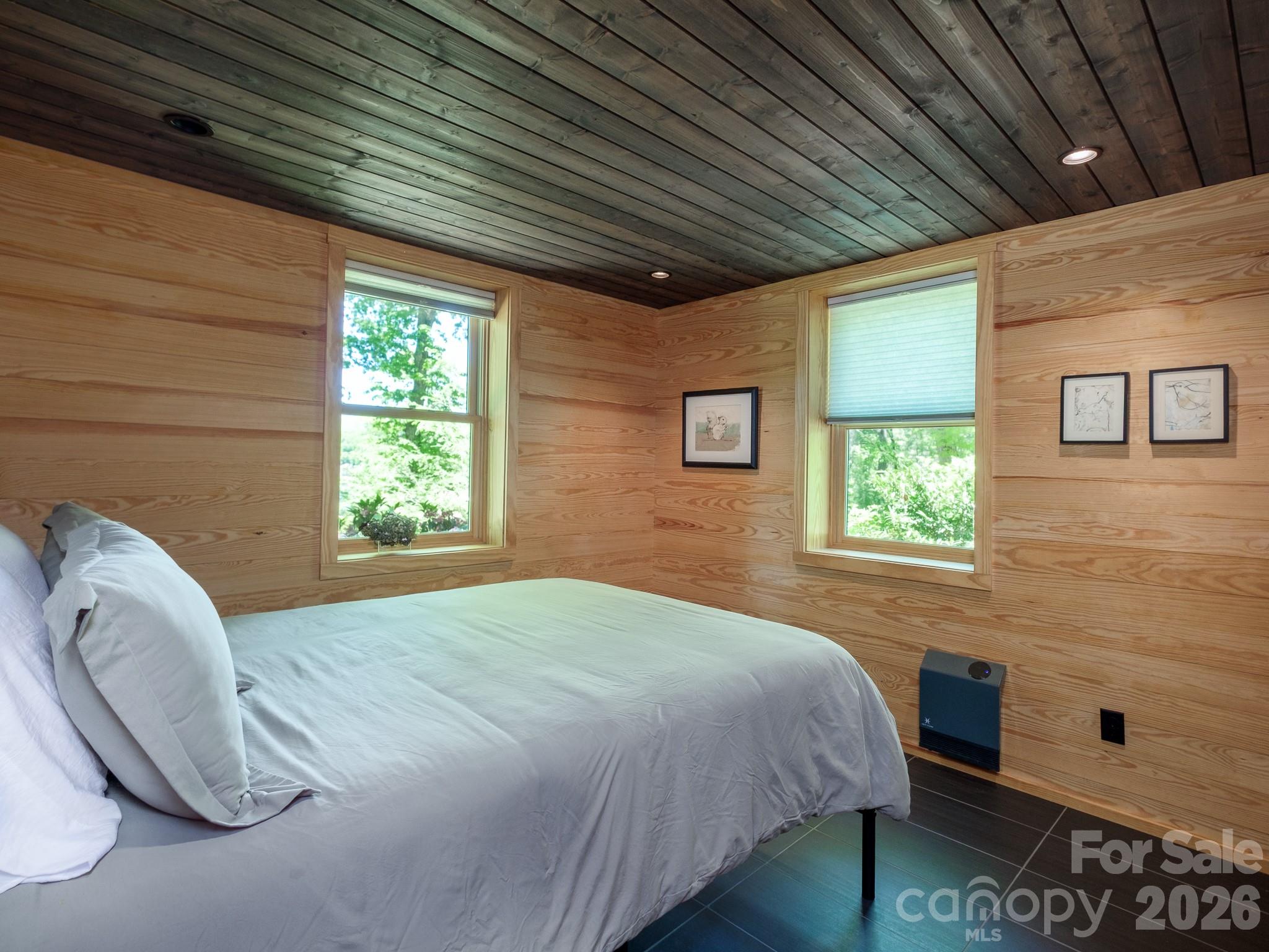 212 SE Shore Drive Lake Toxaway NC 28747